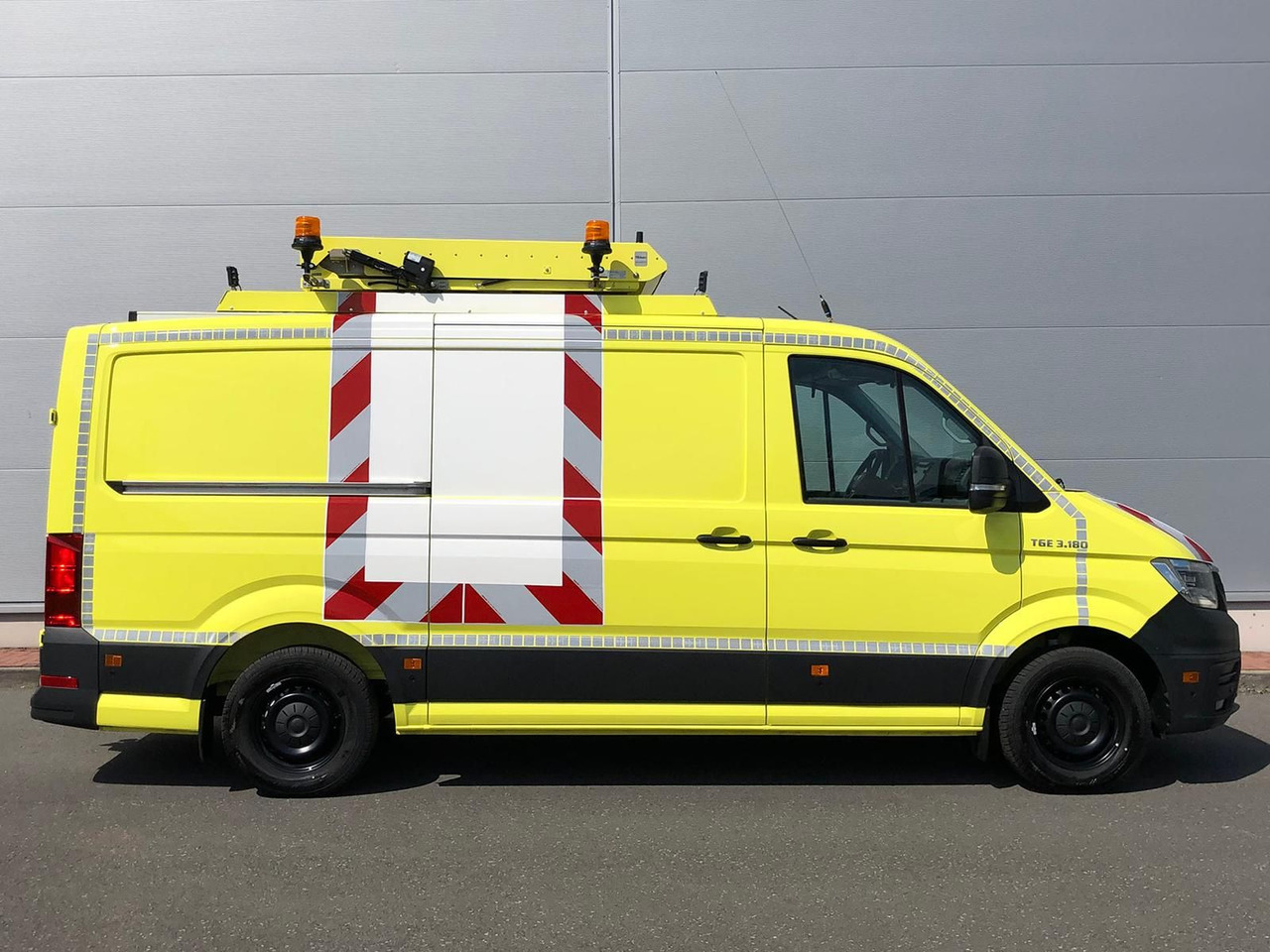 MAN TGE 3.180 L3H2 BF 4 BEGLEITFAHRZEUG ACC LED NAVI - Товарен бус: снимка 5 MAN TGE 3.180 L3H2 BF 4 BEGLEITFAHRZEUG ACC LED NAVI - Товарен бус: снимка 5