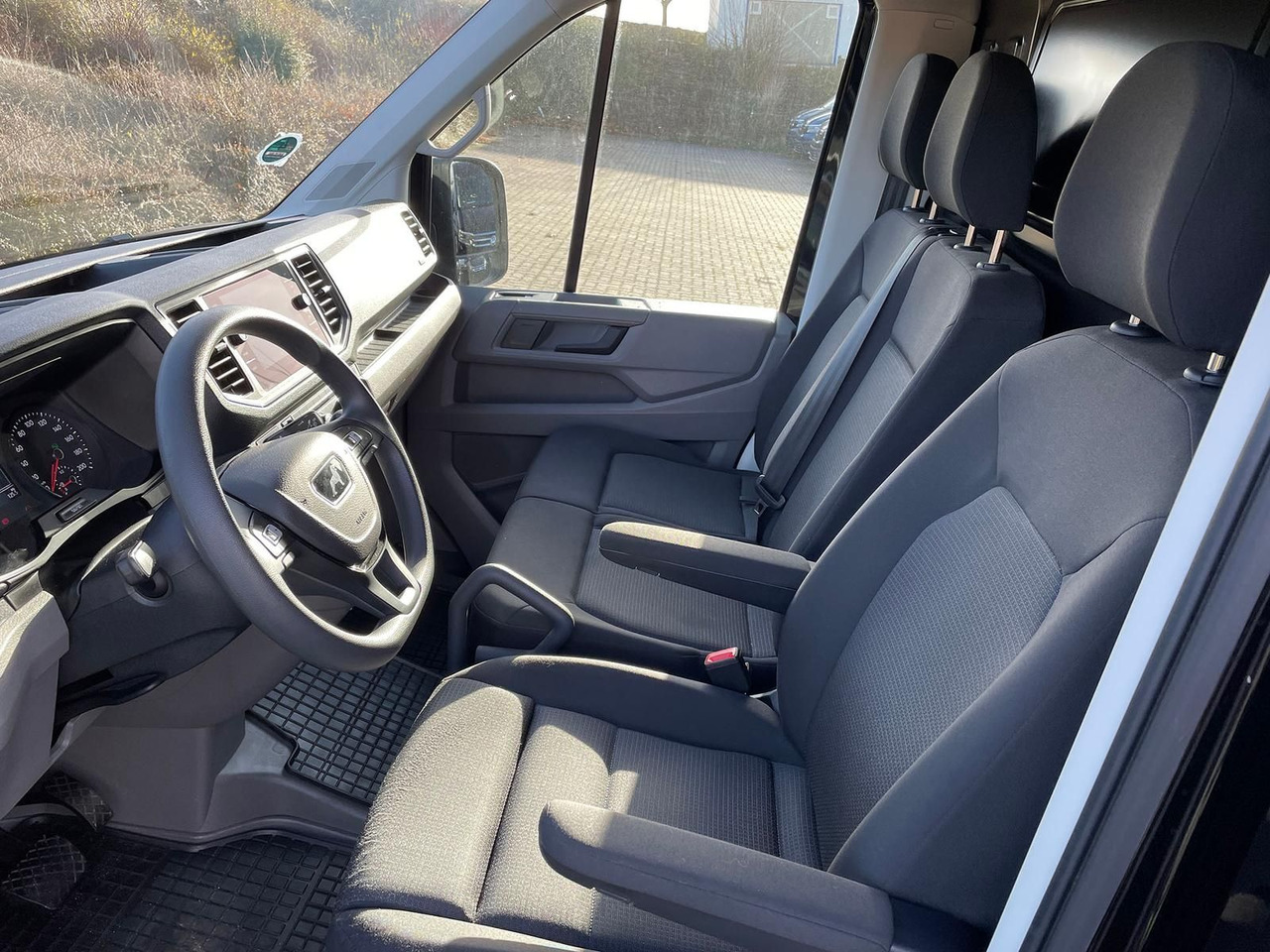 Товарен бус MAN TGE 3.180 L3H3 Kasten 4x4 AUTOM DIFF AHK ACC NAV: снимка 24