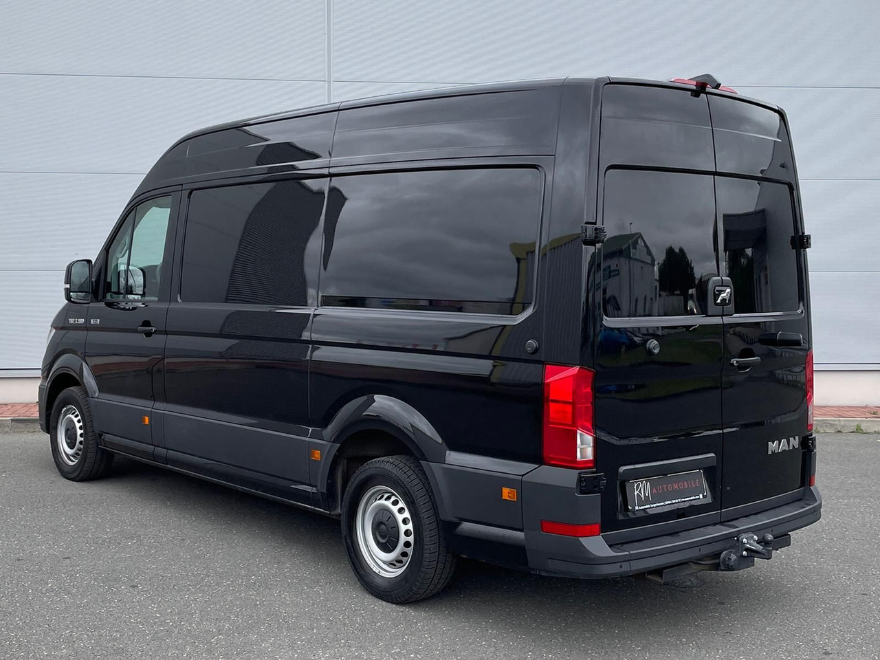 Товарен бус MAN TGE 3.180 L3H3 Kasten 4x4 AUTOM DIFF AHK ACC NAV: снимка 8