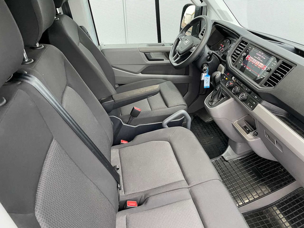 Товарен бус MAN TGE 3.180 L3H3 Kasten 4x4 AUTOM DIFF NAV AHK ACC: снимка 23