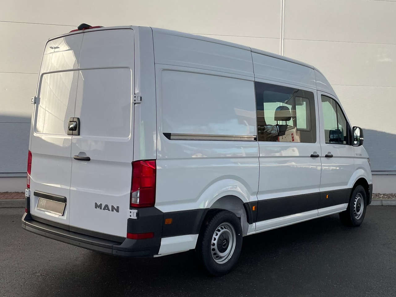 Пътнически бус MAN TGE 3.180 L3H3 Kasten ACC DAB 2xSchiebetür SITZH: снимка 7