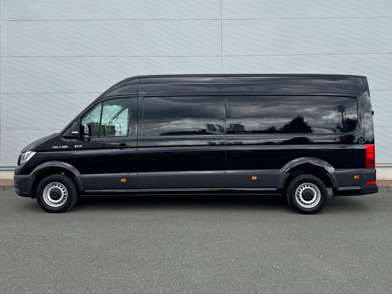 Товарен бус MAN TGE 3.180 L4H3 Kasten 4x4 Autom LED ACC AHK: снимка 6