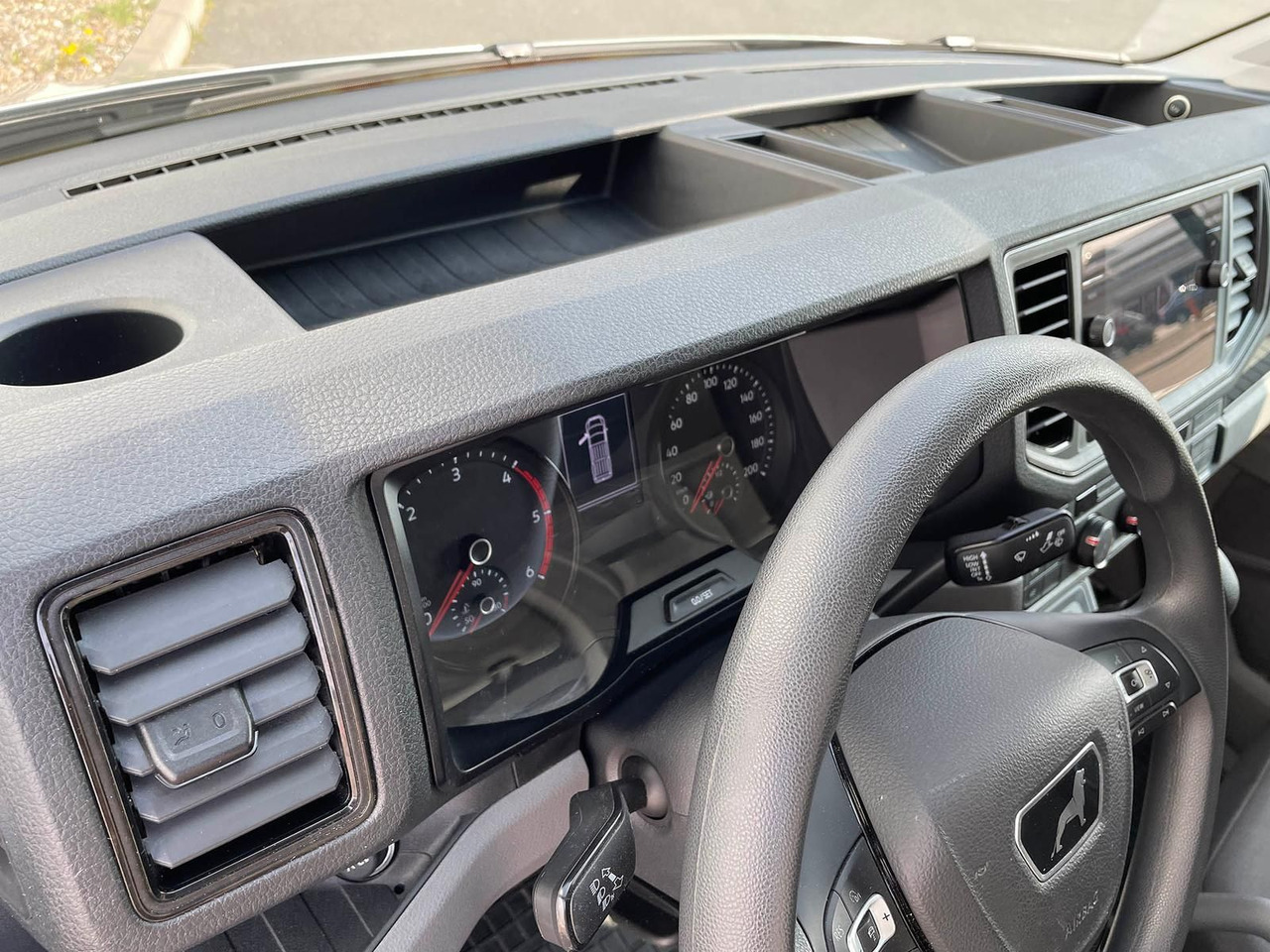 Товарен бус, Бус с двойна кабина MAN TGE 3.180 L4H3 MIXTO 4x4 Autom LED ACC AHK: снимка 25