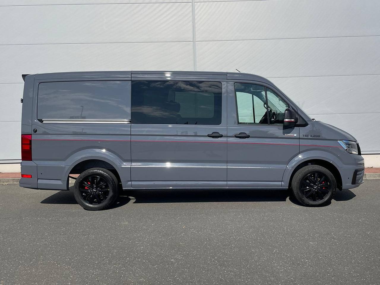 MAN TGE 3.200 L3H2 MIXTO 4x4 Individual S ACC STANDH - Лек автомобил: снимка 5 MAN TGE 3.200 L3H2 MIXTO 4x4 Individual S ACC STANDH - Лек автомобил: снимка 5