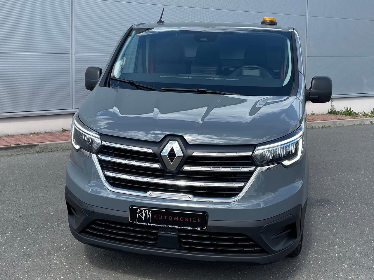 Renault Trafic Kasten RED EDITION L1H1 AHK LED DAB MFL - Товарен бус: снимка 4 Renault Trafic Kasten RED EDITION L1H1 AHK LED DAB MFL - Товарен бус: снимка 4