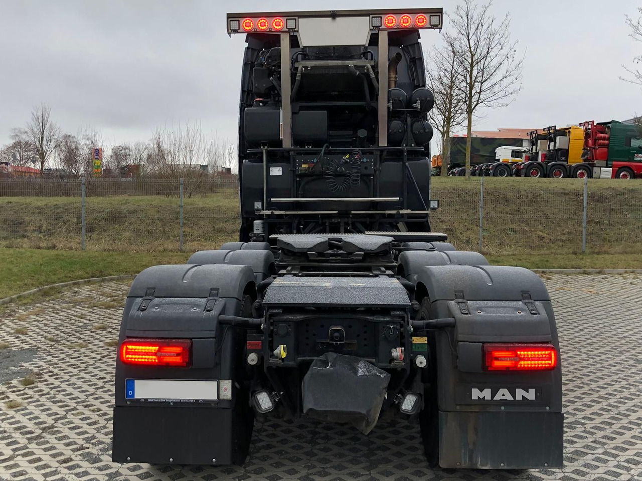 MAN TGX 41.640 8x4 Euro 6,Schwerlast 250t - Влекач: снимка 4 MAN TGX 41.640 8x4 Euro 6,Schwerlast 250t - Влекач: снимка 4