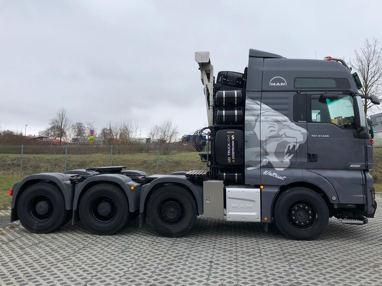 MAN TGX 41.640 8x4 Euro 6,Schwerlast 250t - Влекач: снимка 5 MAN TGX 41.640 8x4 Euro 6,Schwerlast 250t - Влекач: снимка 5