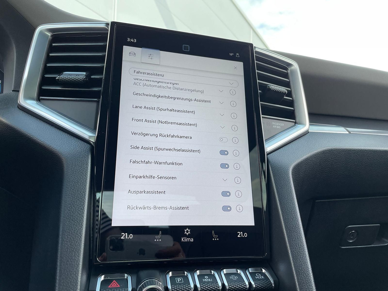 Пикап Volkswagen Amarok 3.0 V6 TDI Aventura DOKA 4M LEDER AHK: снимка 26 Пикап Volkswagen Amarok 3.0 V6 TDI Aventura DOKA 4M LEDER AHK: снимка 26