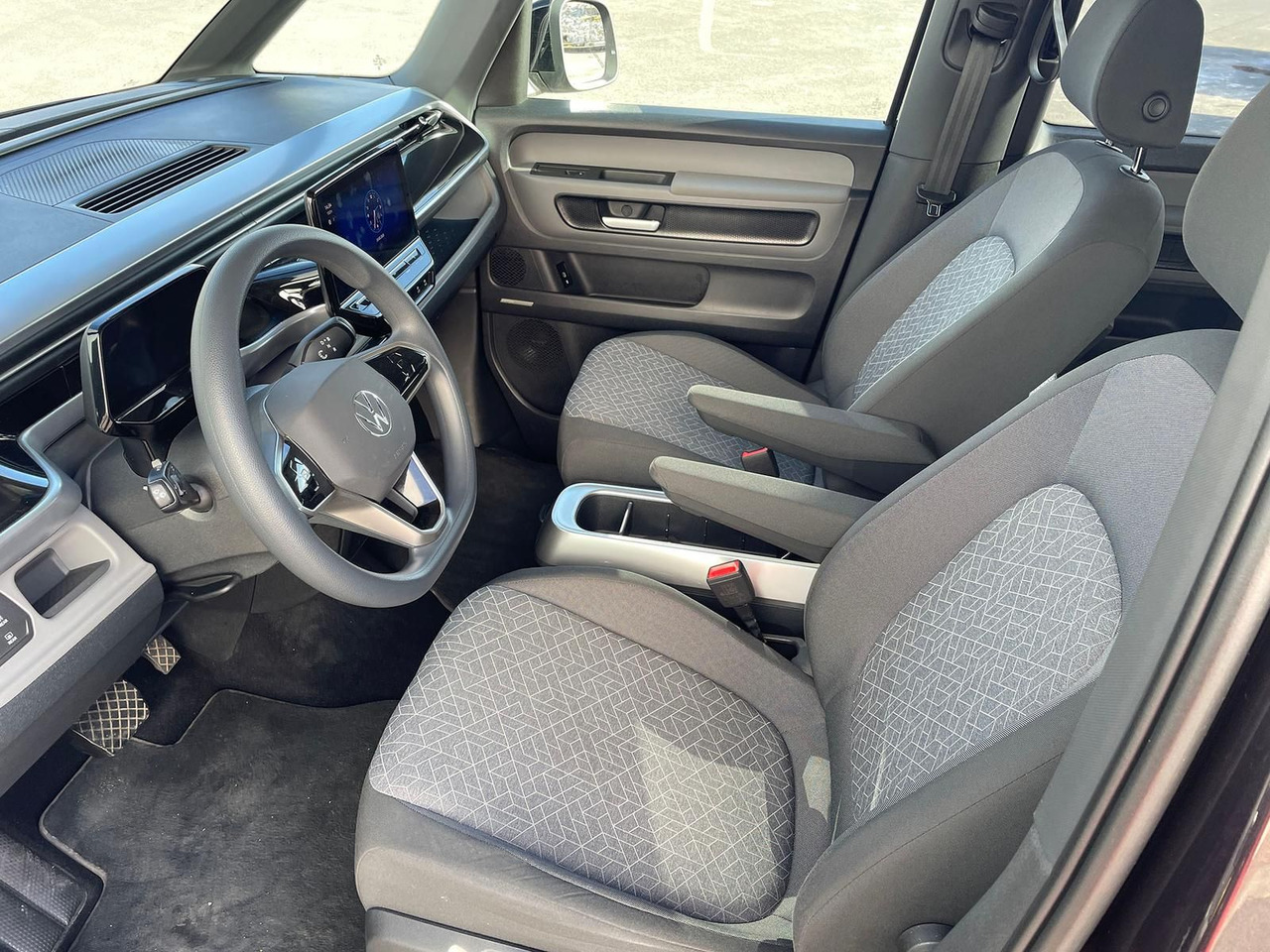 Пътнически бус, Електрически бус Volkswagen ID.Buzz KW Fahrwerk LM Felgen KLIMA PDC ACC DAB: снимка 27