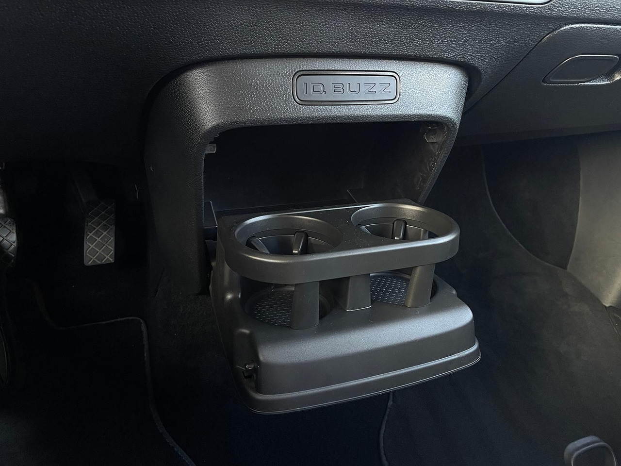 Пътнически бус, Електрически бус Volkswagen ID.Buzz KW Fahrwerk LM Felgen KLIMA PDC ACC DAB: снимка 40