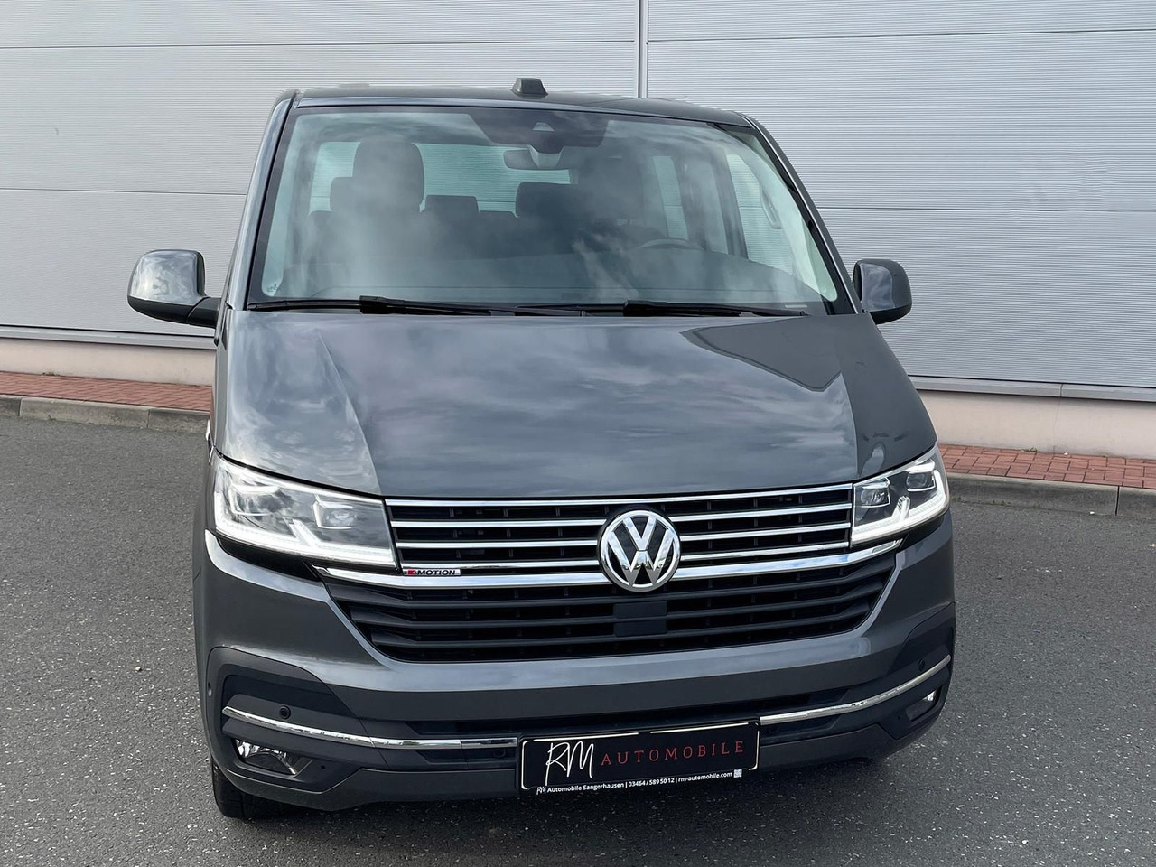 Volkswagen T6.1 Multivan Comfortline 4M ACC KAMERA SITZHZ - Пътнически бус: снимка 3 Volkswagen T6.1 Multivan Comfortline 4M ACC KAMERA SITZHZ - Пътнически бус: снимка 3