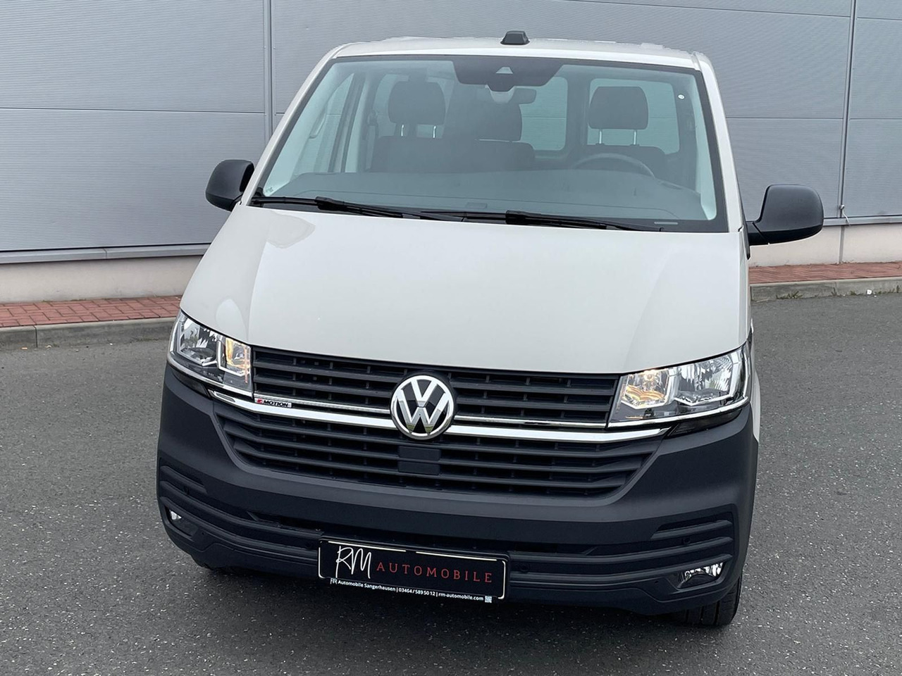 Volkswagen T6.1 Transporter 2.0 TDI lang 4MOTION SITZHZ NAV - Товарен бус: снимка 4 Volkswagen T6.1 Transporter 2.0 TDI lang 4MOTION SITZHZ NAV - Товарен бус: снимка 4