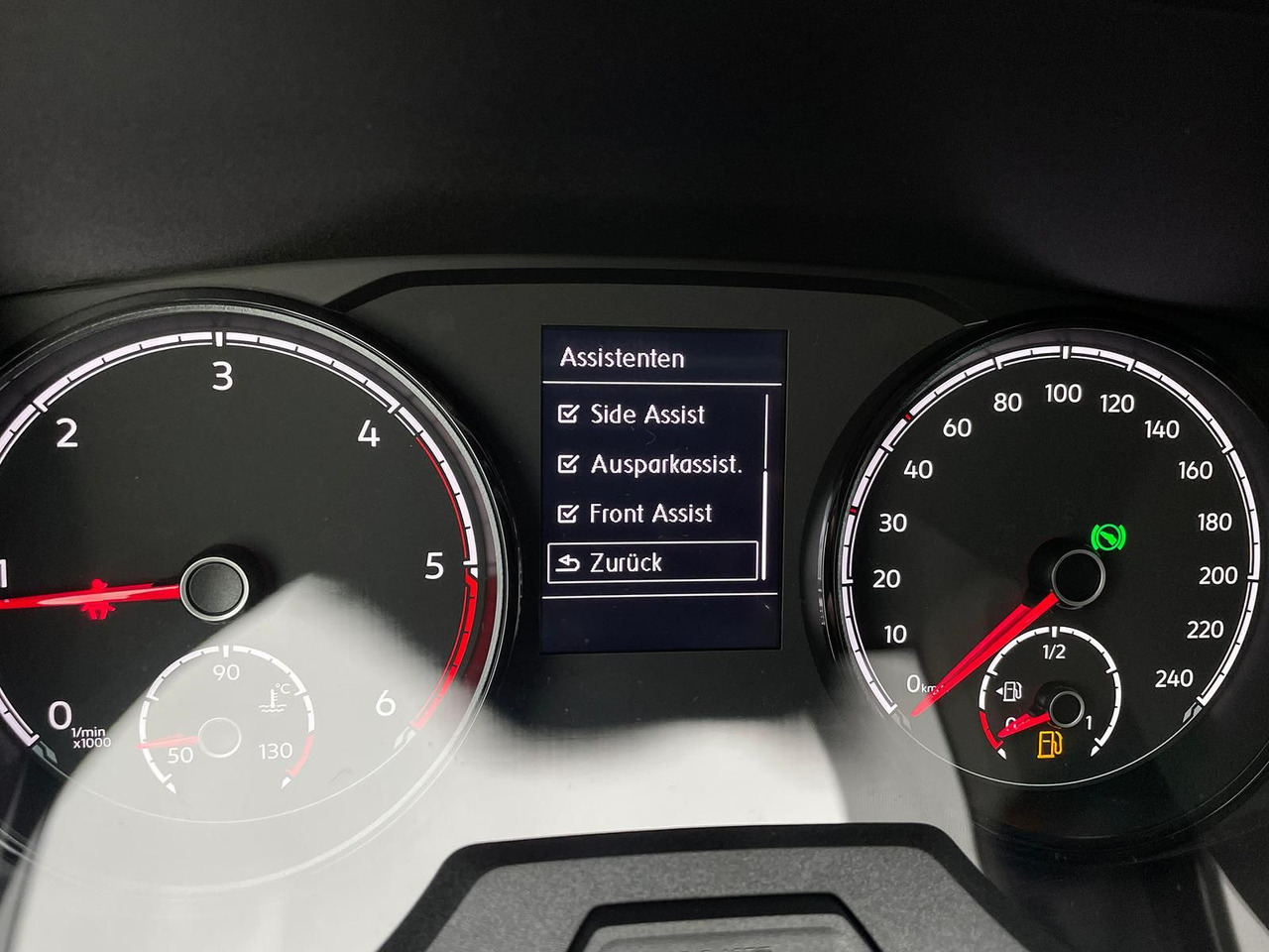 Микробус, Пътнически бус Volkswagen T6.1 Transporter 4MOTION NAVI STANDHZ ACC PDC: снимка 17 Микробус, Пътнически бус Volkswagen T6.1 Transporter 4MOTION NAVI STANDHZ ACC PDC: снимка 17