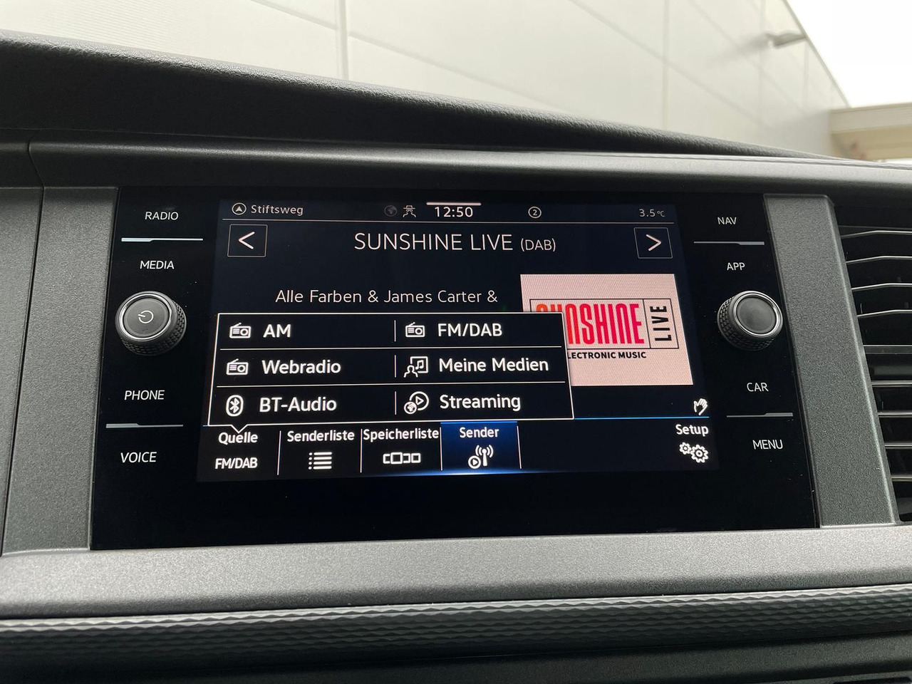 Микробус, Пътнически бус Volkswagen T6.1 Transporter 4MOTION NAVI STANDHZ ACC PDC: снимка 18 Микробус, Пътнически бус Volkswagen T6.1 Transporter 4MOTION NAVI STANDHZ ACC PDC: снимка 18