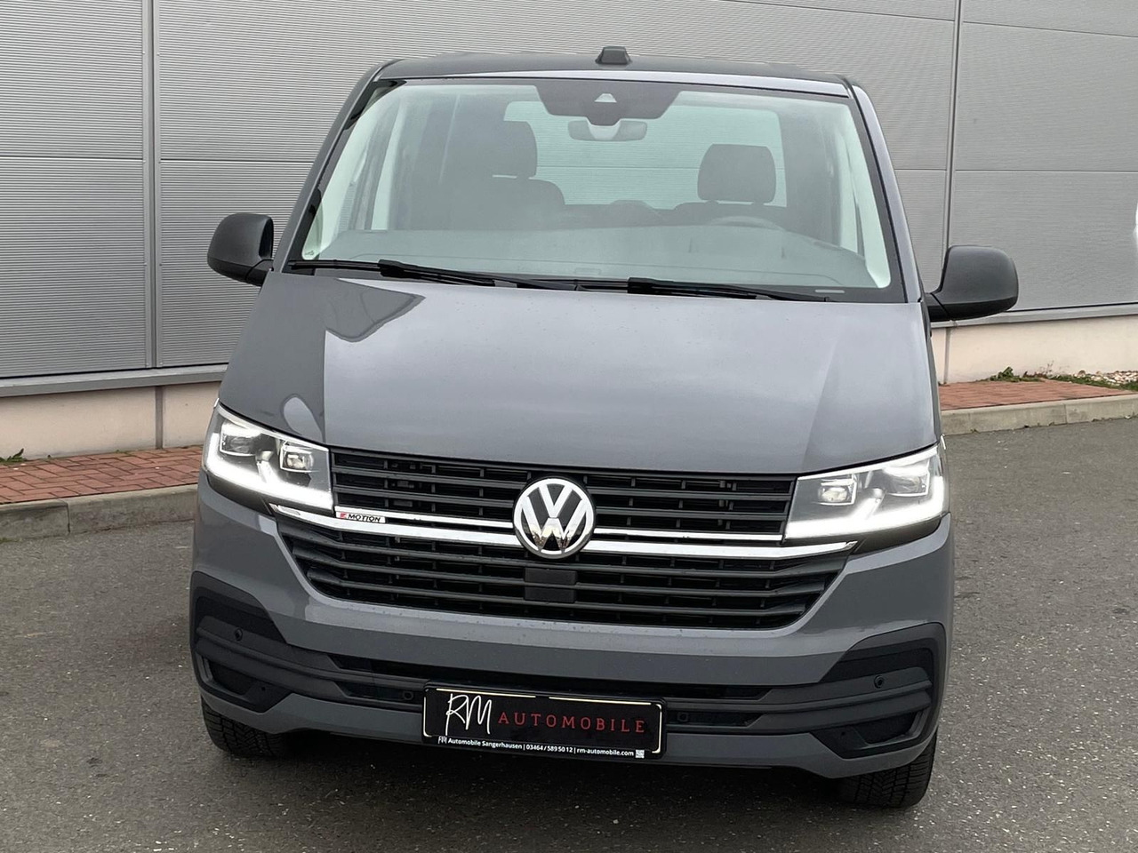 Volkswagen T6.1 Transporter 4MOTION NAVI STANDHZ ACC PDC - Микробус, Пътнически бус: снимка 3 Volkswagen T6.1 Transporter 4MOTION NAVI STANDHZ ACC PDC - Микробус, Пътнически бус: снимка 3