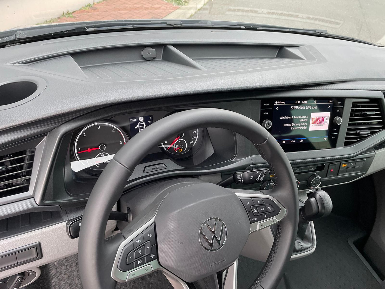 Микробус, Пътнически бус Volkswagen T6.1 Transporter 4MOTION NAVI STANDHZ ACC PDC: снимка 34 Микробус, Пътнически бус Volkswagen T6.1 Transporter 4MOTION NAVI STANDHZ ACC PDC: снимка 34