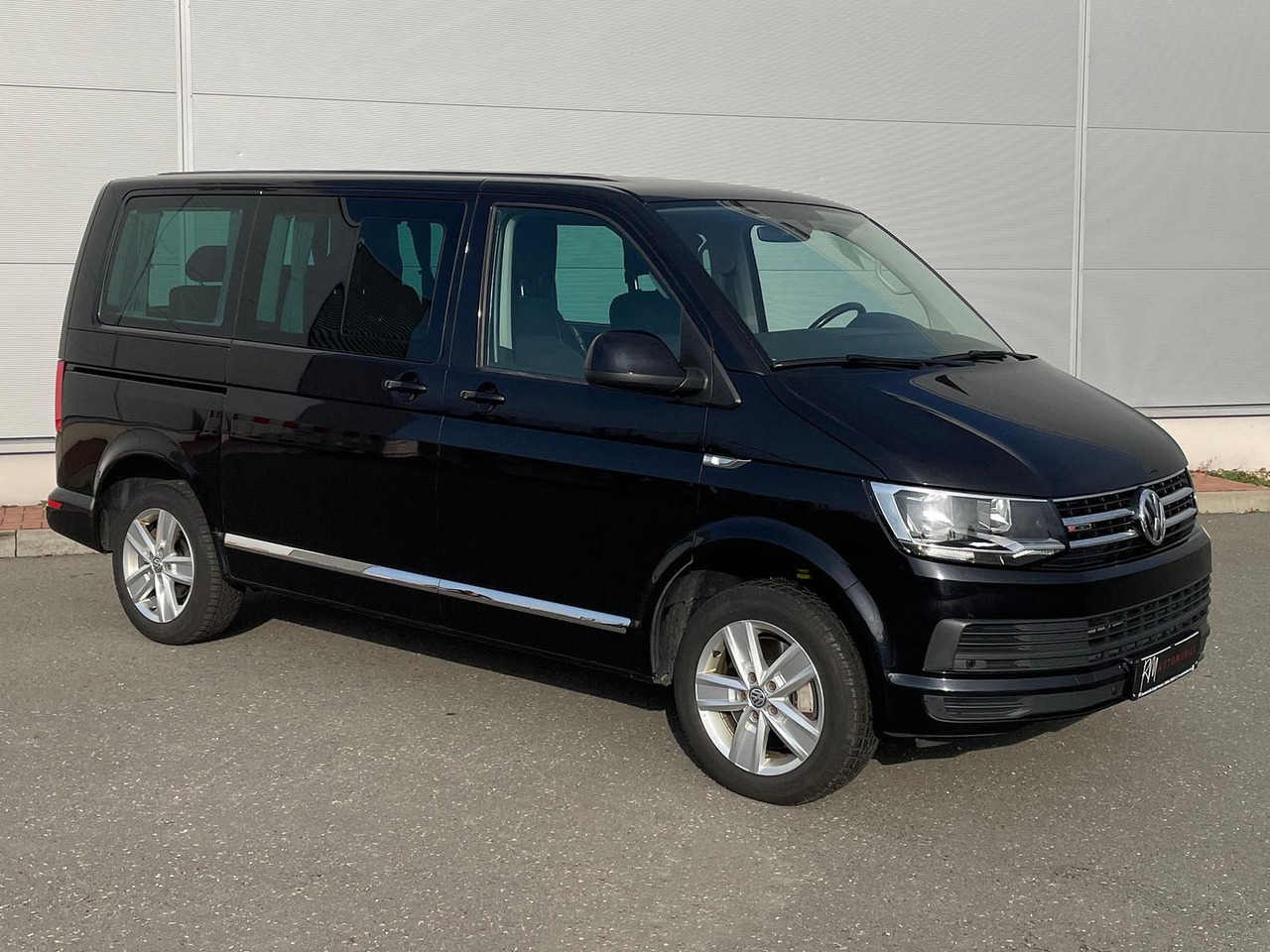 Volkswagen T6 Multivan Comfortline 4M AHK STANDHZ SITZH DAB - Пътнически бус: снимка 2 Volkswagen T6 Multivan Comfortline 4M AHK STANDHZ SITZH DAB - Пътнически бус: снимка 2