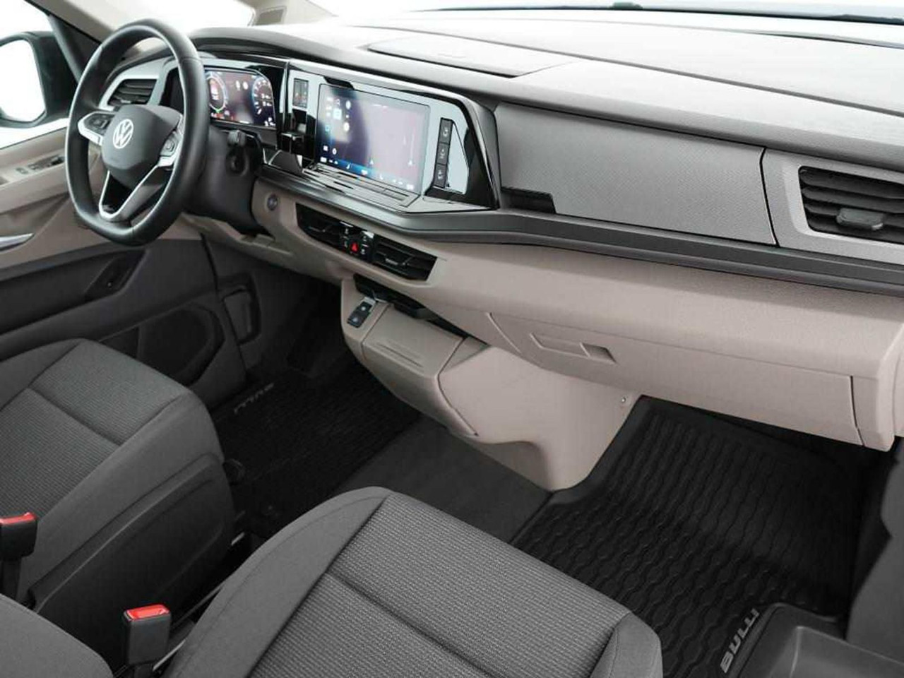 Volkswagen T7 Multivan eHybrid lang 4MOTION NAVI AHK ACC - Микробус, Пътнически бус: снимка 3 Volkswagen T7 Multivan eHybrid lang 4MOTION NAVI AHK ACC - Микробус, Пътнически бус: снимка 3