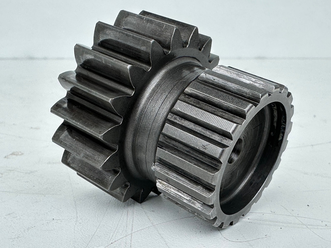 Liebherr - Bonfiglioli Sonnenrad mit ID-Nr.10167165. LTM 1045-3-1-, LTM 1055-1, LTM 1055-3-1-, LTM 1055-3-2-, LTM1070-4-1-, LTM1070-4-2-. #10167165.6088598# - Трансмисия за Строителна техника: снимка 3 Liebherr - Bonfiglioli Sonnenrad mit ID-Nr.10167165. LTM 1045-3-1-, LTM 1055-1, LTM 1055-3-1-, LTM 1055-3-2-, LTM1070-4-1-, LTM1070-4-2-. #10167165.6088598# - Трансмисия за Строителна техника: снимка 3