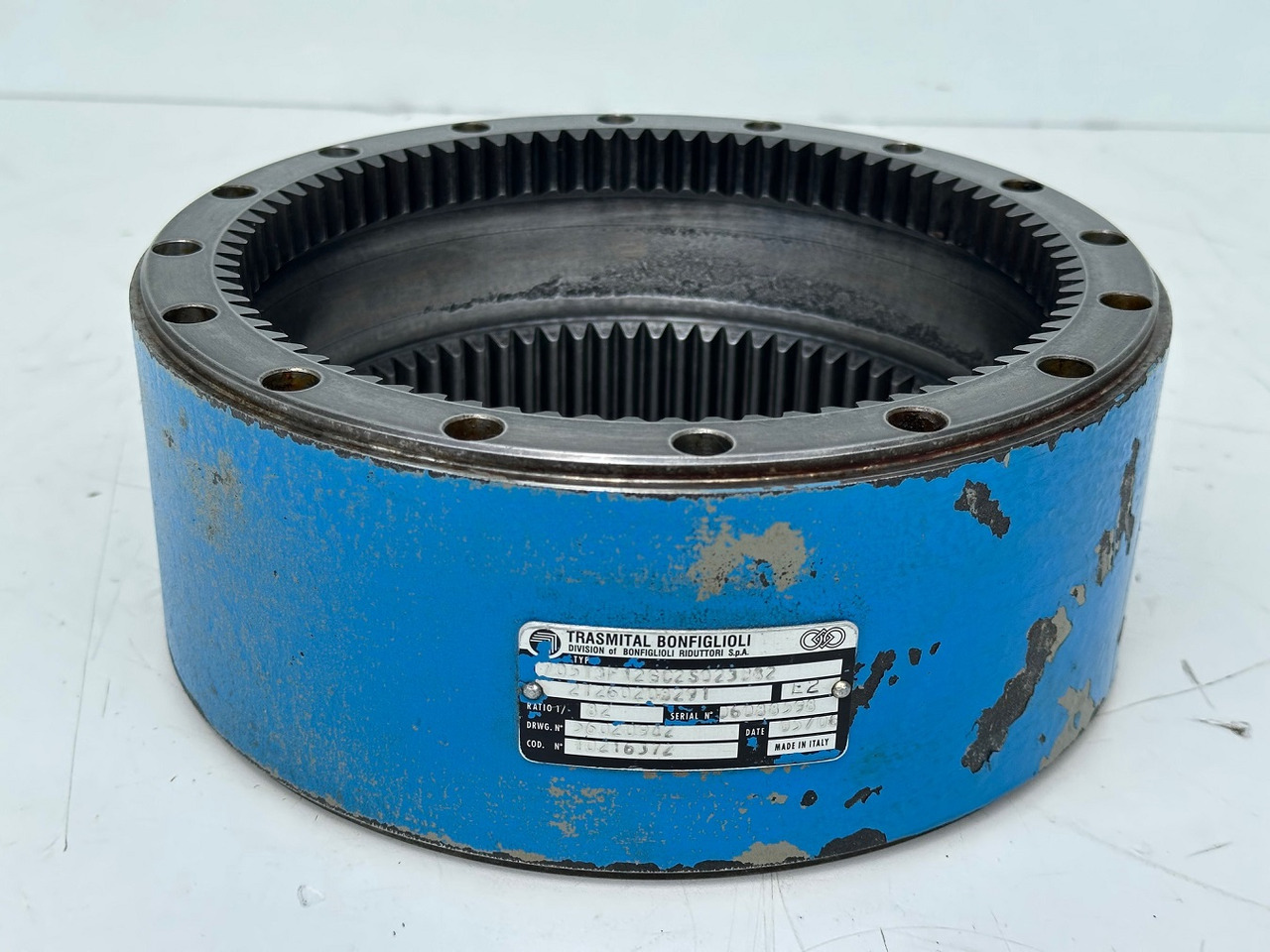 Liebherr - Bonfiglioli Zahnkranz mit ID-Nr.10342796. LTC-1055, LTC-1055-3-1, LTM 1045-3-1-, LTM 1050-3-1, LTM 1055-1, LTM 1055-3-1-, LTM 1055-3-2-, LTM1070-4-1-, LTM1070-4-2-. #10342796.6088598# - Редуктор на въртене за Автокран: снимка 2 Liebherr - Bonfiglioli Zahnkranz mit ID-Nr.10342796. LTC-1055, LTC-1055-3-1, LTM 1045-3-1-, LTM 1050-3-1, LTM 1055-1, LTM 1055-3-1-, LTM 1055-3-2-, LTM1070-4-1-, LTM1070-4-2-. #10342796.6088598# - Редуктор на въртене за Автокран: снимка 2