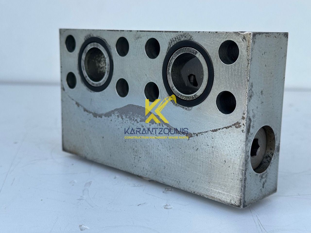 Liebherr Dämpfungsventil ID-Nr.10121777. P924 COMP, P926, R926, R916, R922, R924 COMP, R924, R926 COMP, R926, R930, R936, R946, R950 T, R960 T. #10121777.43199# - Редуктор на въртене за Строителна техника: снимка 3 Liebherr Dämpfungsventil ID-Nr.10121777. P924 COMP, P926, R926, R916, R922, R924 COMP, R924, R926 COMP, R926, R930, R936, R946, R950 T, R960 T. #10121777.43199# - Редуктор на въртене за Строителна техника: снимка 3