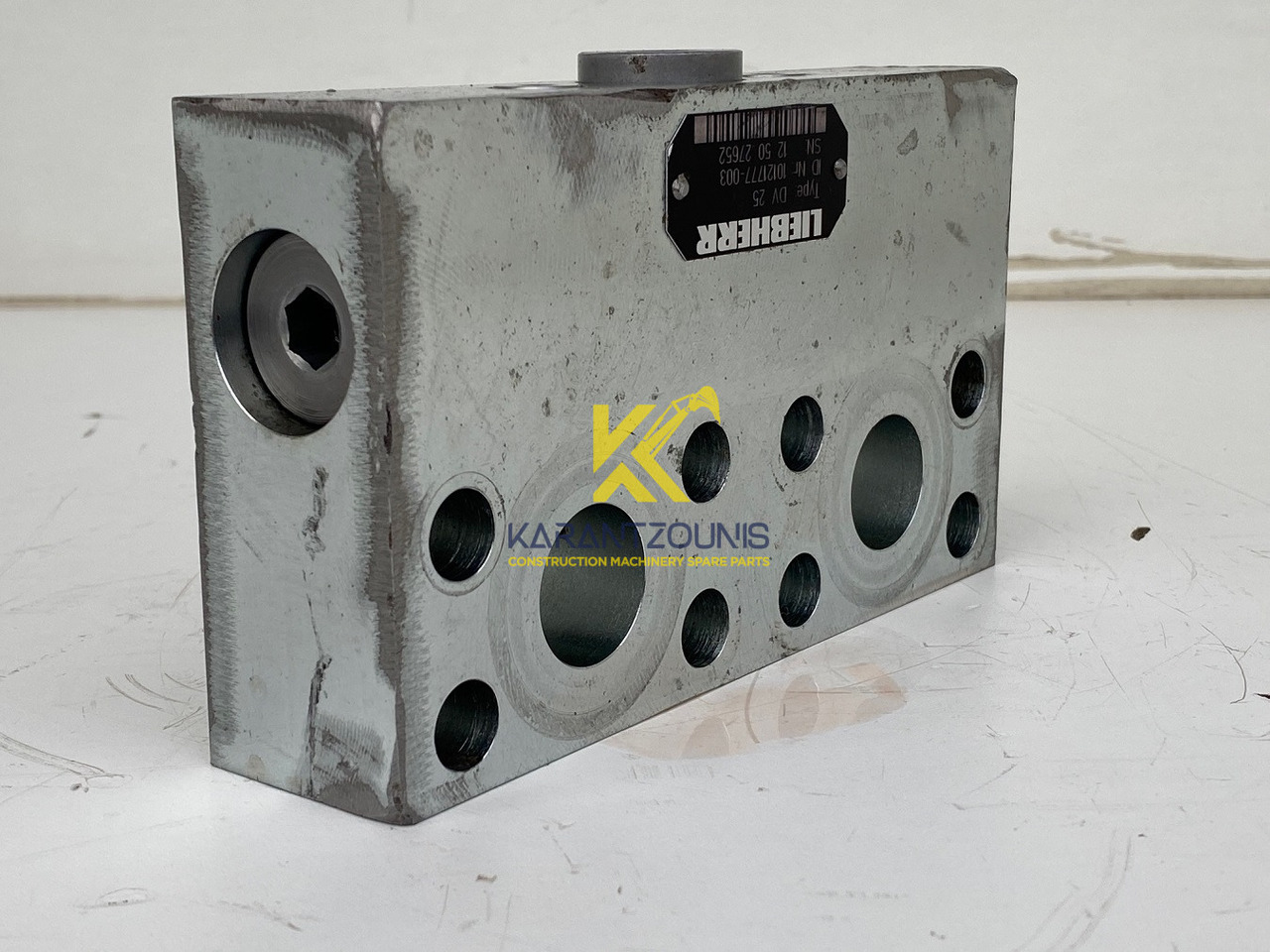 Liebherr Dämpfungsventil ID-Nr.10121777. P924 COMP, P926, R926, R916, R922, R924 COMP, R924, R926 COMP, R926, R930, R936, R946, R950 T, R960 T. #DÄ27652# - Редуктор на въртене за Багер: снимка 4 Liebherr Dämpfungsventil ID-Nr.10121777. P924 COMP, P926, R926, R916, R922, R924 COMP, R924, R926 COMP, R926, R930, R936, R946, R950 T, R960 T. #DÄ27652# - Редуктор на въртене за Багер: снимка 4