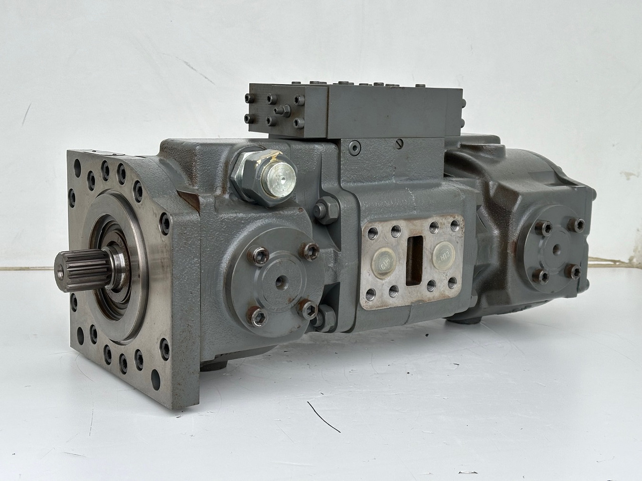 Liebherr Hydraulikdoppelpumpe Typ:LPVD 075. ID-Nr.9076806 - ID-Nr.9279749 - ID-Nr.9880487 - ID-Nr.9073988. A902 IND - A904 IND. #9076806.15495# - Хидравлична помпа за Строителна техника: снимка 1 Liebherr Hydraulikdoppelpumpe Typ:LPVD 075. ID-Nr.9076806 - ID-Nr.9279749 - ID-Nr.9880487 - ID-Nr.9073988. A902 IND - A904 IND. #9076806.15495# - Хидравлична помпа за Строителна техника: снимка 1