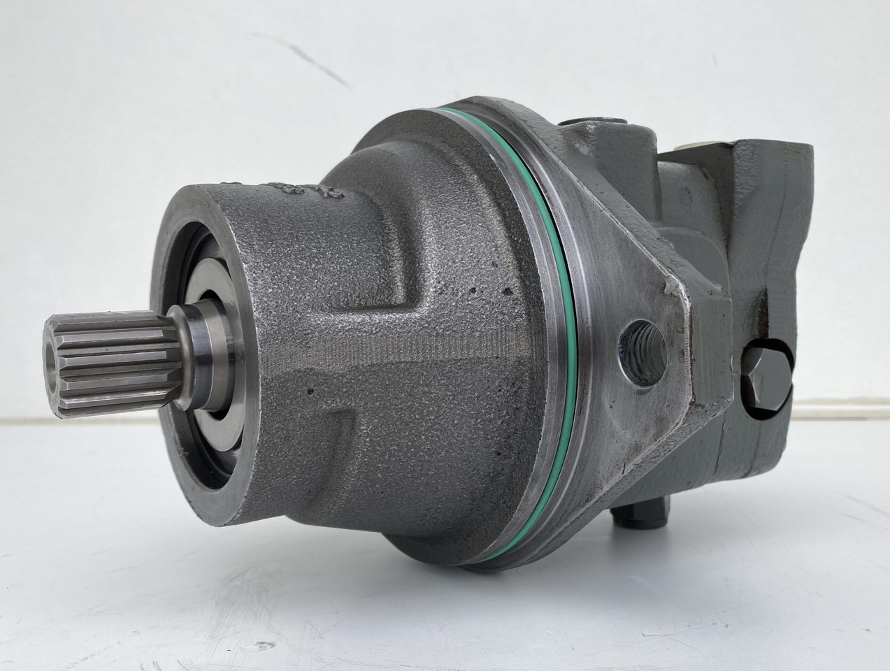 Liebherr Hydraulikeinbaumotor FMF045, ID-Nr.10132702. A924,LH30C,LH30M,LH35M,LH35MT,LH40C,LH40CP,LH40M,LH40MP,LH50CHR,LH50M,LH50MHR,LH50MT. #07110# - Хидравличен мотор за Колесен багер: снимка 3 Liebherr Hydraulikeinbaumotor FMF045, ID-Nr.10132702. A924,LH30C,LH30M,LH35M,LH35MT,LH40C,LH40CP,LH40M,LH40MP,LH50CHR,LH50M,LH50MHR,LH50MT. #07110# - Хидравличен мотор за Колесен багер: снимка 3