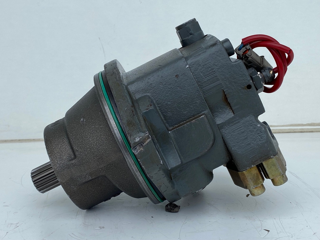 Liebherr Hydraulikeinbaumotor FMF045, ID-Nr.10132702. A924, LH30C, LH30M, LH35M, LH35MT, LH40C, LH40CP, LH40M, LH40MP, LH50CHR, LH50M, LH50MHR, LH50MT. #33179# - Хидравличен мотор за Колесен багер: снимка 1 Liebherr Hydraulikeinbaumotor FMF045, ID-Nr.10132702. A924, LH30C, LH30M, LH35M, LH35MT, LH40C, LH40CP, LH40M, LH40MP, LH50CHR, LH50M, LH50MHR, LH50MT. #33179# - Хидравличен мотор за Колесен багер: снимка 1