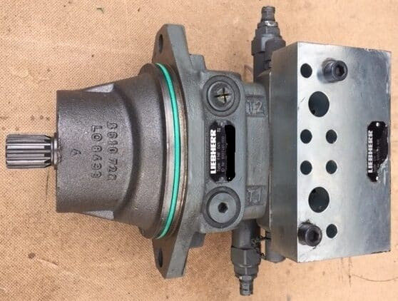 Liebherr Hydraulikeinbaumotor FMF045 and Dämpfungsventil DV22. ID-Nr.10137481 - ID-Nr.10152486 - ID-Nr.11369615 and ID-Nr.10151323 - Хидравличен мотор за Верижен багер: снимка 1 Liebherr Hydraulikeinbaumotor FMF045 and Dämpfungsventil DV22. ID-Nr.10137481 - ID-Nr.10152486 - ID-Nr.11369615 and ID-Nr.10151323 - Хидравличен мотор за Верижен багер: снимка 1