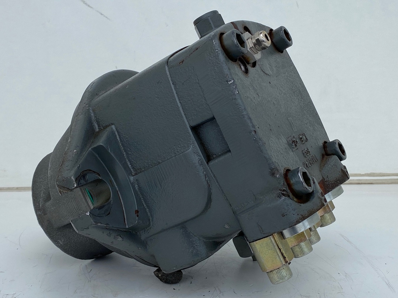 Liebherr Hydraulikeinbaumotor FMF090, ID-Nr.10120382 - ID-Nr.9273168 - ID-Nr.9074075. A900, A944, LH60, E942, EP944, ER944, LOS942, LOS944, P942, P944, R934 TR, R940, R942, R944, R946, R950. #17868 - Хидравличен мотор за Верижен багер: снимка 3 Liebherr Hydraulikeinbaumotor FMF090, ID-Nr.10120382 - ID-Nr.9273168 - ID-Nr.9074075. A900, A944, LH60, E942, EP944, ER944, LOS942, LOS944, P942, P944, R934 TR, R940, R942, R944, R946, R950. #17868 - Хидравличен мотор за Верижен багер: снимка 3