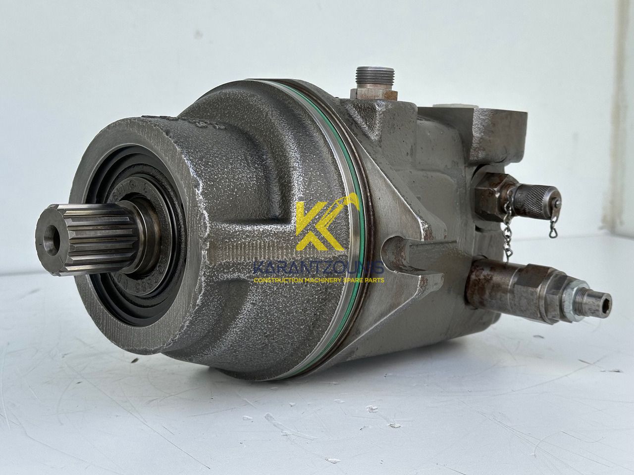 Liebherr Hydraulikeinbaumotor Typ:FMF058, ID-Nr.10122576 - ID-Nr.10145827 - ID-Nr.11371069. LOS1906, P924 COMP , R906, R906 PROTO, R916, R922, R924, R924 COMP, R926 COMP, R926 K LC. #11371069.08604# - Хидравличен мотор за Верижен багер: снимка 1 Liebherr Hydraulikeinbaumotor Typ:FMF058, ID-Nr.10122576 - ID-Nr.10145827 - ID-Nr.11371069. LOS1906, P924 COMP , R906, R906 PROTO, R916, R922, R924, R924 COMP, R926 COMP, R926 K LC. #11371069.08604# - Хидравличен мотор за Верижен багер: снимка 1