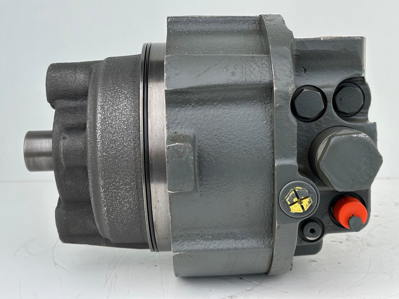 Liebherr Hydraulikeinbaumotor Typ:LH46VE 108. ID-Nr.11428178 . LOS926-1715,R926-1715,R928-1715,R930-1716,R934-1550,R936K-LC,R936K-NLC,R936K-SLC,R938. #11428178.0717# - Ходов редуктор за Строителна техника: снимка 3 Liebherr Hydraulikeinbaumotor Typ:LH46VE 108. ID-Nr.11428178 . LOS926-1715,R926-1715,R928-1715,R930-1716,R934-1550,R936K-LC,R936K-NLC,R936K-SLC,R938. #11428178.0717# - Ходов редуктор за Строителна техника: снимка 3