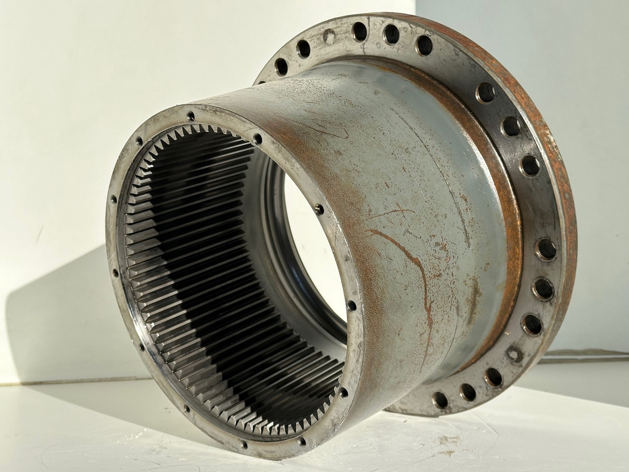 Liebherr Innenrad ID-Nr.90206742. FAT350P126 - FAT350P138. LOS1926 - R920 - R922 - R924 - R925 - R926 - R930 T.#90206742.18.12# - Ходов редуктор за Верижен багер: снимка 5 Liebherr Innenrad ID-Nr.90206742. FAT350P126 - FAT350P138. LOS1926 - R920 - R922 - R924 - R925 - R926 - R930 T.#90206742.18.12# - Ходов редуктор за Верижен багер: снимка 5