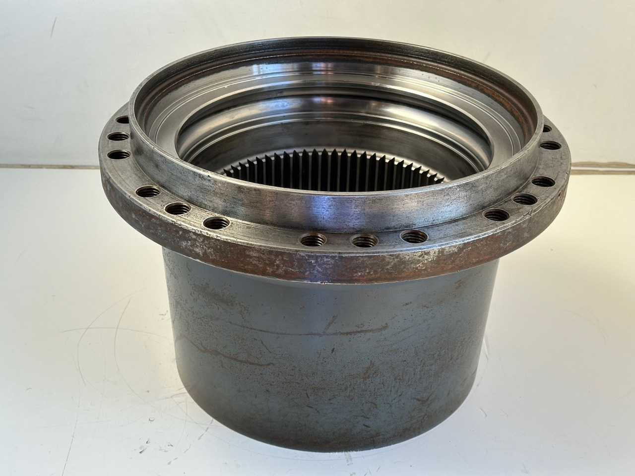 Liebherr Innenrad ID-Nr.90206742. FAT350P126 - FAT350P138. LOS1926 - R920 - R922 - R924 - R925 - R926 - R930 T.#90206742.18.12# - Ходов редуктор за Верижен багер: снимка 1 Liebherr Innenrad ID-Nr.90206742. FAT350P126 - FAT350P138. LOS1926 - R920 - R922 - R924 - R925 - R926 - R930 T.#90206742.18.12# - Ходов редуктор за Верижен багер: снимка 1