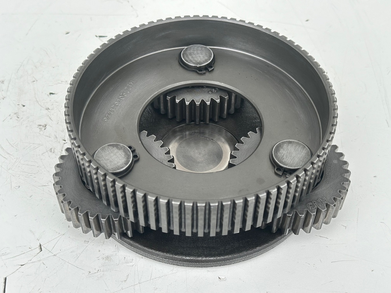 Liebherr Lamellenträger ID-Nr.944179403 mit Planetenträger ID-Nr.944178303 und Planetenrad ID-Nr.944177903. SAT200/277. #PL.P.LA.GH# - Редуктор на въртене за Багер: снимка 1 Liebherr Lamellenträger ID-Nr.944179403 mit Planetenträger ID-Nr.944178303 und Planetenrad ID-Nr.944177903. SAT200/277. #PL.P.LA.GH# - Редуктор на въртене за Багер: снимка 1