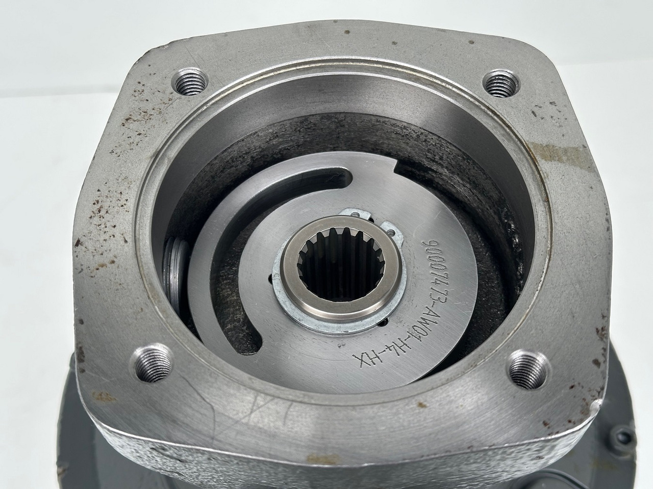 Liebherr Liebherr Drehwerkantrieb Typ:DAT200/1455 mit ID-Nr.13763178 - ID-Nr.13777972. #13763178.545-01216# - Редуктор на въртене за Верижен кран: снимка 5 Liebherr Liebherr Drehwerkantrieb Typ:DAT200/1455 mit ID-Nr.13763178 - ID-Nr.13777972. #13763178.545-01216# - Редуктор на въртене за Верижен кран: снимка 5