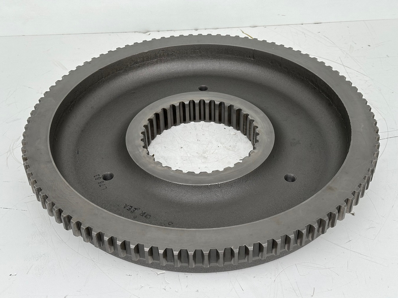 Liebherr Original Stützflansch ID-Nr.944427703. FAT500E502,FAT500E503,FAT500E517,FAT500E518,FAT500F522,FAT500F522,FAT500F528,FAT500F529.PR734,PR73605,PR7363,PR7364,PR736,RL44,RL46,RL463. #944427703.31 - Ходов редуктор за Булдозер: снимка 3 Liebherr Original Stützflansch ID-Nr.944427703. FAT500E502,FAT500E503,FAT500E517,FAT500E518,FAT500F522,FAT500F522,FAT500F528,FAT500F529.PR734,PR73605,PR7363,PR7364,PR736,RL44,RL46,RL463. #944427703.31 - Ходов редуктор за Булдозер: снимка 3