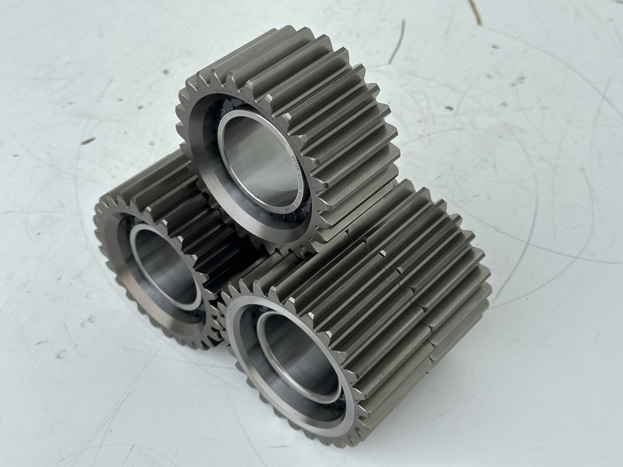 Liebherr Planetenrad ID-Nr.90205840. FAT350P126 - FAT350P138. R920 - R922 - R924 - R925 - R926 - R930 T. #90205840.22.05.03# - Ходов редуктор за Верижен багер: снимка 2 Liebherr Planetenrad ID-Nr.90205840. FAT350P126 - FAT350P138. R920 - R922 - R924 - R925 - R926 - R930 T. #90205840.22.05.03# - Ходов редуктор за Верижен багер: снимка 2