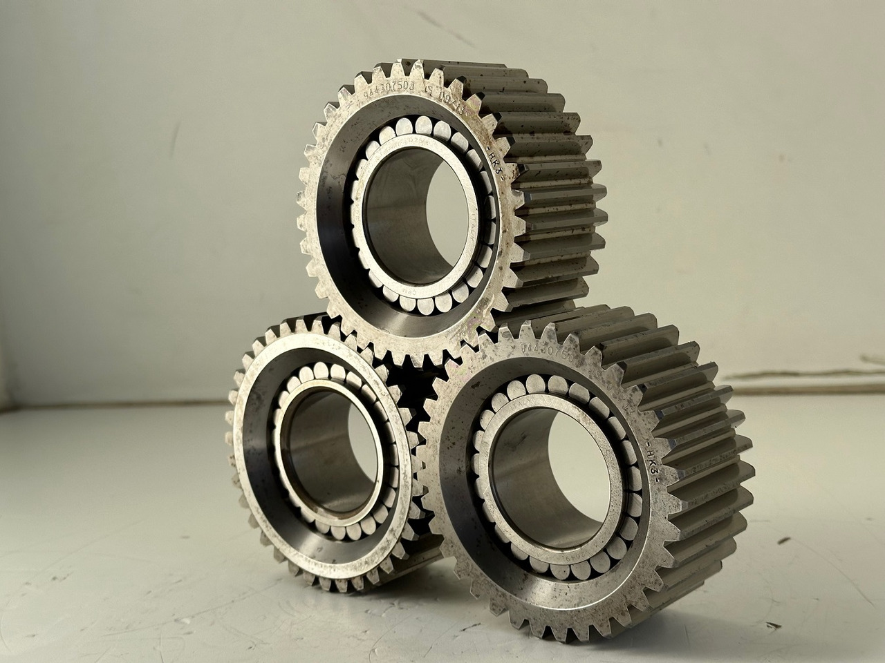 Liebherr Planetenrad ID-Nr.9443074 - ID-Nr.944307403 - ID-Nr.90208594 mit Zylinderrollenlager ID-Nr.7610032 - ID-Nr.761003203. #944307503.18.12# - Редуктор на въртене за Строителна техника: снимка 2 Liebherr Planetenrad ID-Nr.9443074 - ID-Nr.944307403 - ID-Nr.90208594 mit Zylinderrollenlager ID-Nr.7610032 - ID-Nr.761003203. #944307503.18.12# - Редуктор на въртене за Строителна техника: снимка 2