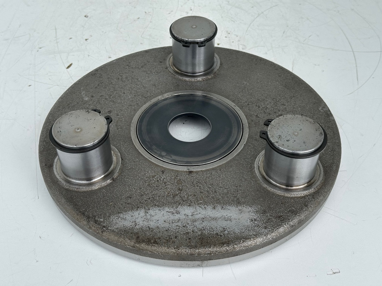 Liebherr Planetenträger ID-Nr.90024938. FAT400P112 -FAT400P130 - FAT400P139. LO1936, LOS926, R926, R928, R930, R934, R936, R940, R944, R946, R950 T. #90024938.C1.6075# - Ходов редуктор за Строителна техника: снимка 1 Liebherr Planetenträger ID-Nr.90024938. FAT400P112 -FAT400P130 - FAT400P139. LO1936, LOS926, R926, R928, R930, R934, R936, R940, R944, R946, R950 T. #90024938.C1.6075# - Ходов редуктор за Строителна техника: снимка 1