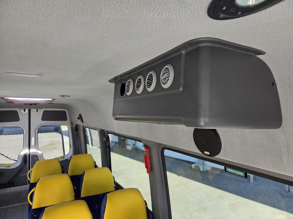 VOLKSWAGEN Crafter 50 LR // 3 units with lift - Микробус, Пътнически бус: снимка 5 VOLKSWAGEN Crafter 50 LR // 3 units with lift - Микробус, Пътнически бус: снимка 5