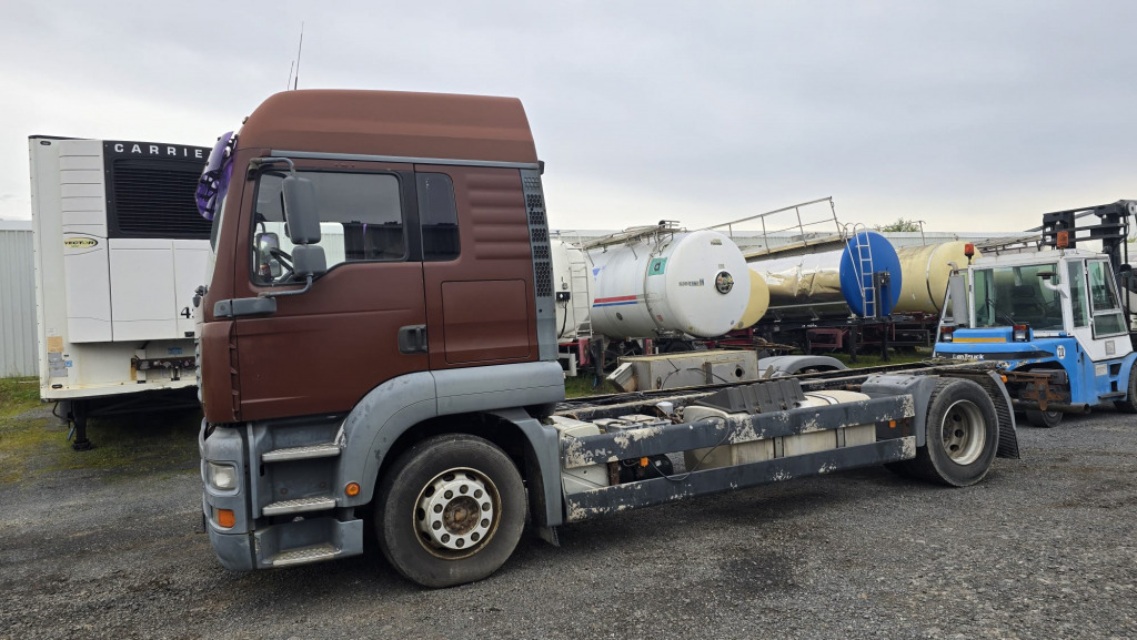 MAN TGA 18.430 4x2 (Nr. 6167) - Шаси кабина: снимка 2 MAN TGA 18.430 4x2 (Nr. 6167) - Шаси кабина: снимка 2