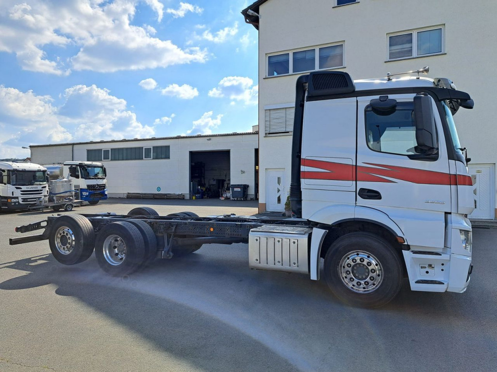 Mercedes Benz 2553 Actros 6x2 (Nr. 5804) - Шаси кабина: снимка 1 Mercedes Benz 2553 Actros 6x2 (Nr. 5804) - Шаси кабина: снимка 1