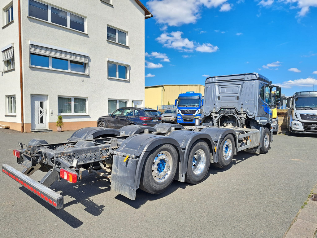 Mercedes Benz Actros 3243 8x2 1,2 & 4 Lenkachse, 2 & 4 Liftbar(Nr. 6051) - Шаси кабина: снимка 5 Mercedes Benz Actros 3243 8x2 1,2 & 4 Lenkachse, 2 & 4 Liftbar(Nr. 6051) - Шаси кабина: снимка 5