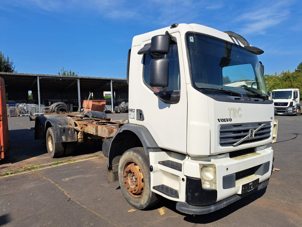 Volvo FE 320 (Nr. 4800) - Шаси кабина: снимка 3 Volvo FE 320 (Nr. 4800) - Шаси кабина: снимка 3