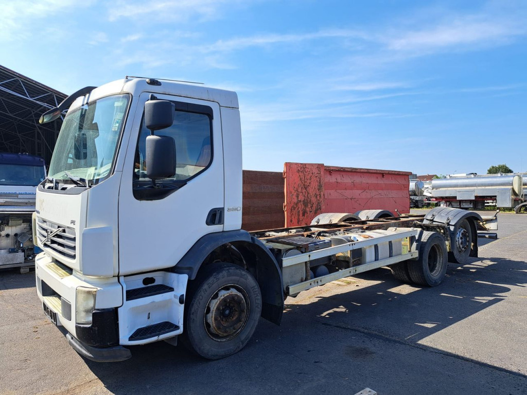 Volvo FE 320 (Nr. 4800) - Шаси кабина: снимка 1 Volvo FE 320 (Nr. 4800) - Шаси кабина: снимка 1