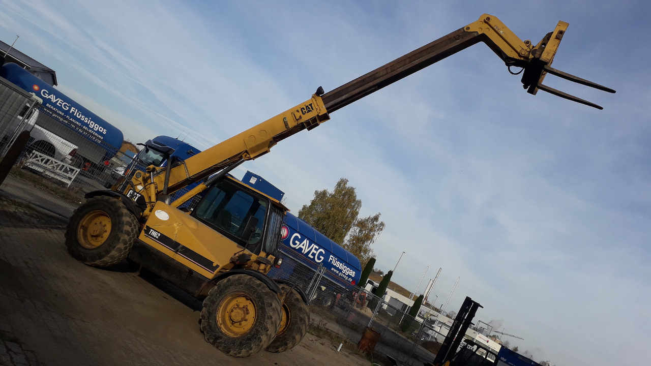 CATERPILLAR TH62 - Колесен товарач: снимка 4 CATERPILLAR TH62 - Колесен товарач: снимка 4