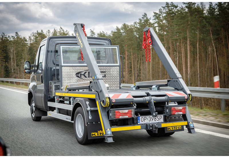 Iveco Daily 70C18 + KING Bramowiec / Skiploader / Absetzkipper - Мултилифт за контейнери камион: снимка 1 Iveco Daily 70C18 + KING Bramowiec / Skiploader / Absetzkipper - Мултилифт за контейнери камион: снимка 1