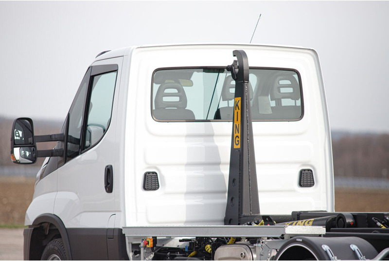 Iveco Daily 70C18 - Мултилифт с кука камион: снимка 3 Iveco Daily 70C18 - Мултилифт с кука камион: снимка 3